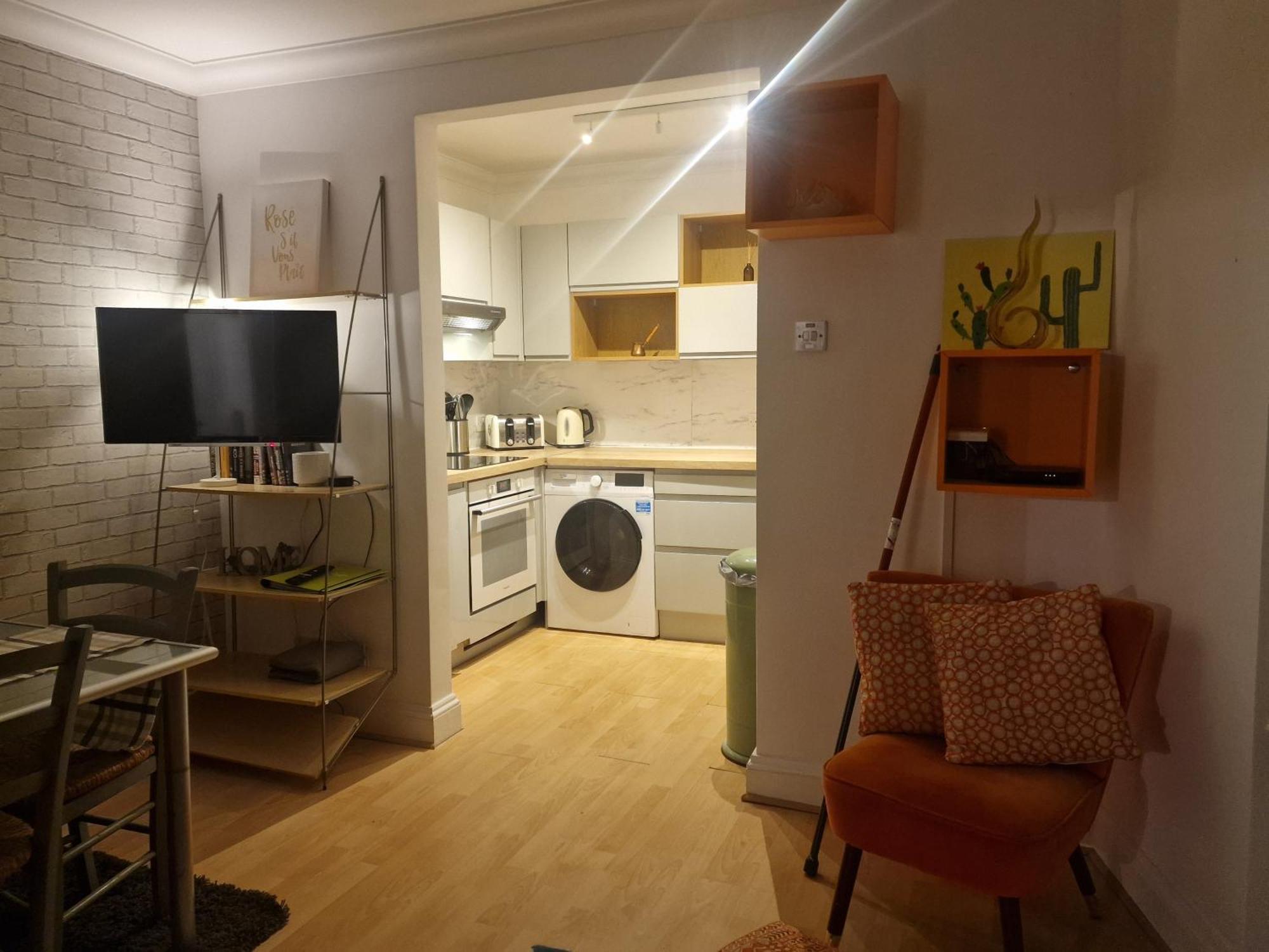Brondesbury Arms Apartment ลอนดอน ภายนอก รูปภาพ
