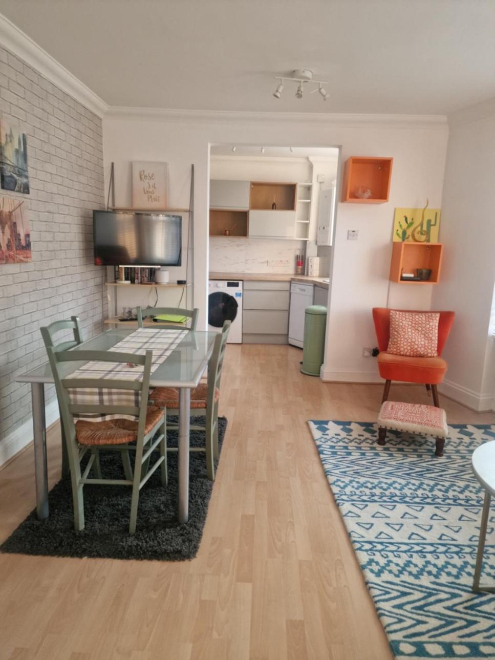 Brondesbury Arms Apartment ลอนดอน ภายนอก รูปภาพ