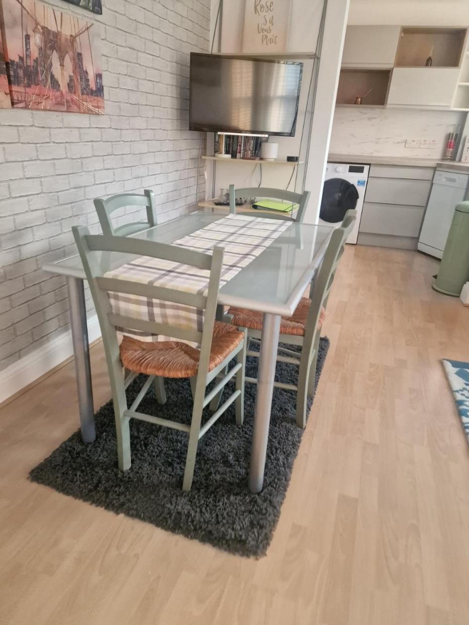 Brondesbury Arms Apartment ลอนดอน ภายนอก รูปภาพ