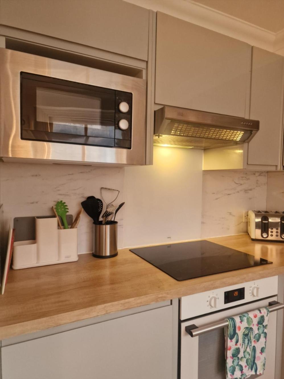 Brondesbury Arms Apartment ลอนดอน ภายนอก รูปภาพ